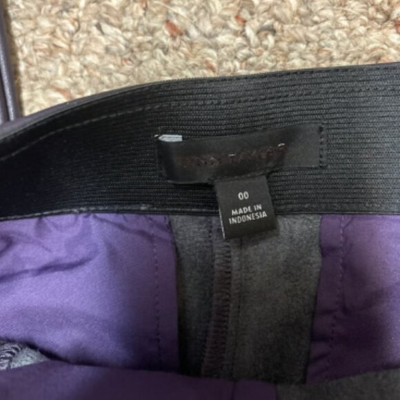 ANN TAYLOR PANTENT PURPLE EVA ANKLE SEAM PANTS NWOT FAUX LEATHER 00 - Picture 7 of 9